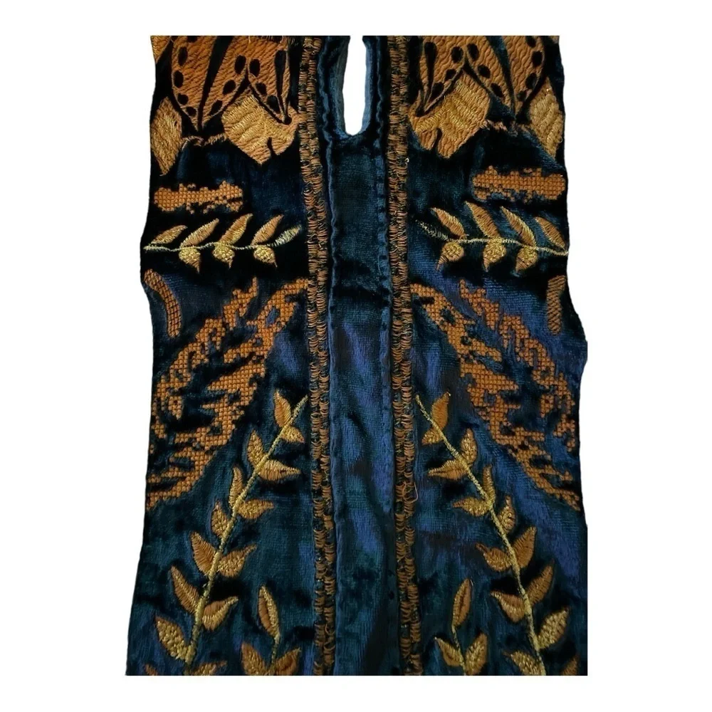 CHICO’S tunic top, size 2, US L, blue with velvet and embroidery. Long sleeves - Picture 4 of 6